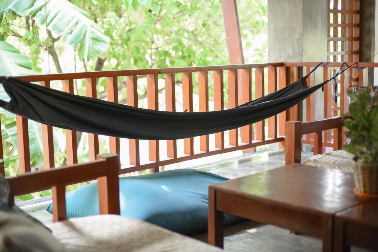 Sinag Hostel (Adults Only) General Luna  Ngoại thất bức ảnh