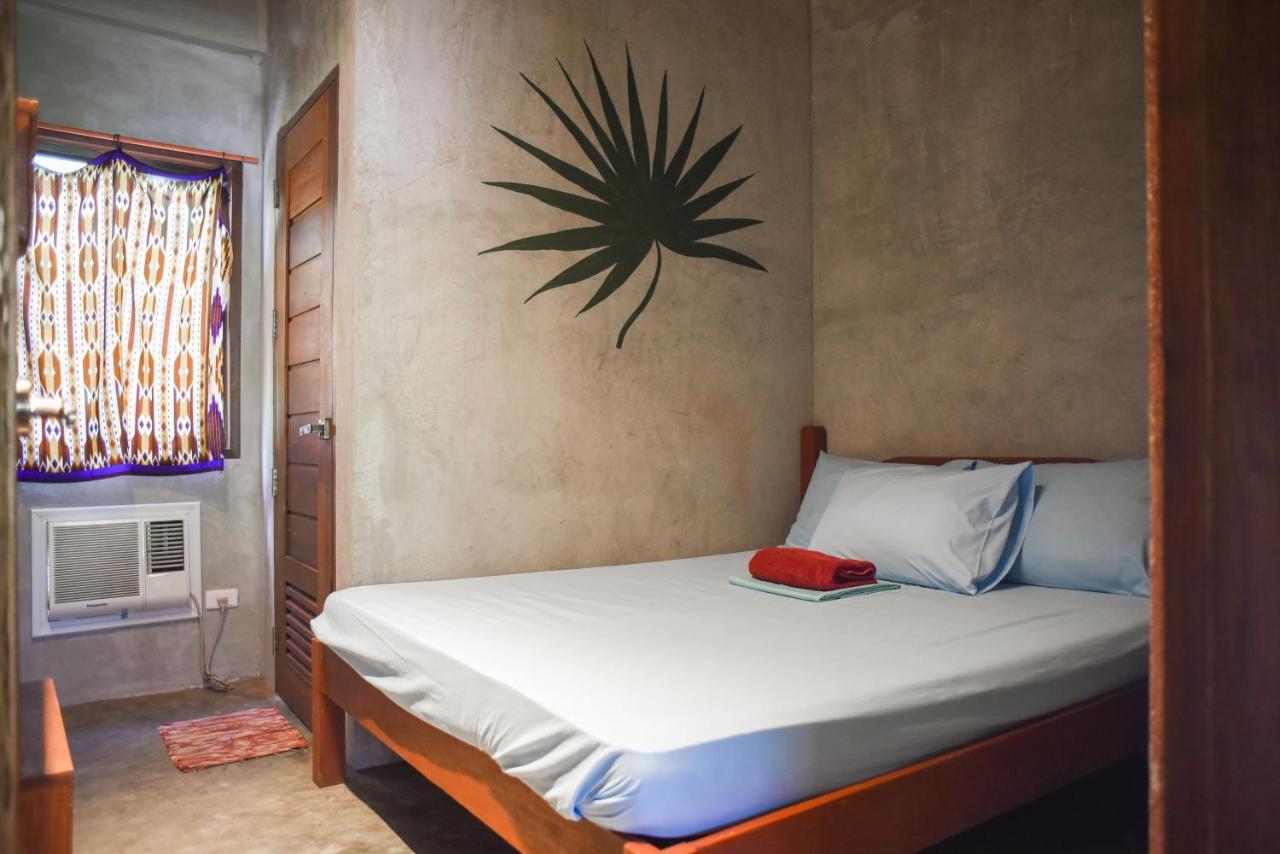 Sinag Hostel (Adults Only) General Luna  Ngoại thất bức ảnh